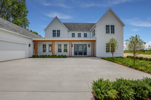 Concrete Driveway Service in Smyrna