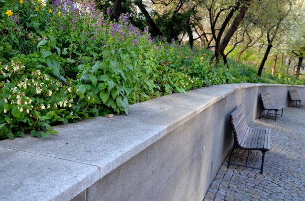 Concrete Retaining Wall Service in Smyrna