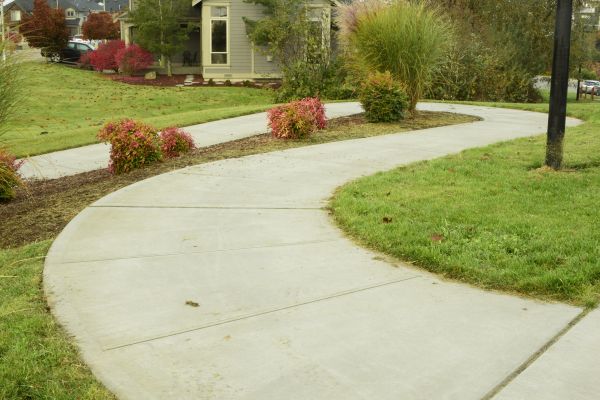 Concrete Sidewalk Replacement in Smyrna