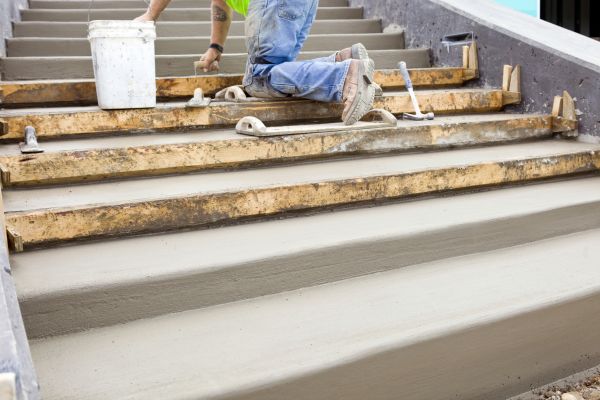 Concrete Steps Pouring in Smyrna