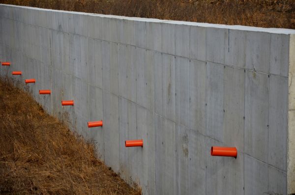Concrete Wall Installation in Smyrna