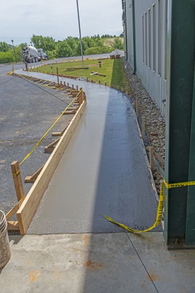 Concrete Sidewalk Paving in Smyrna
